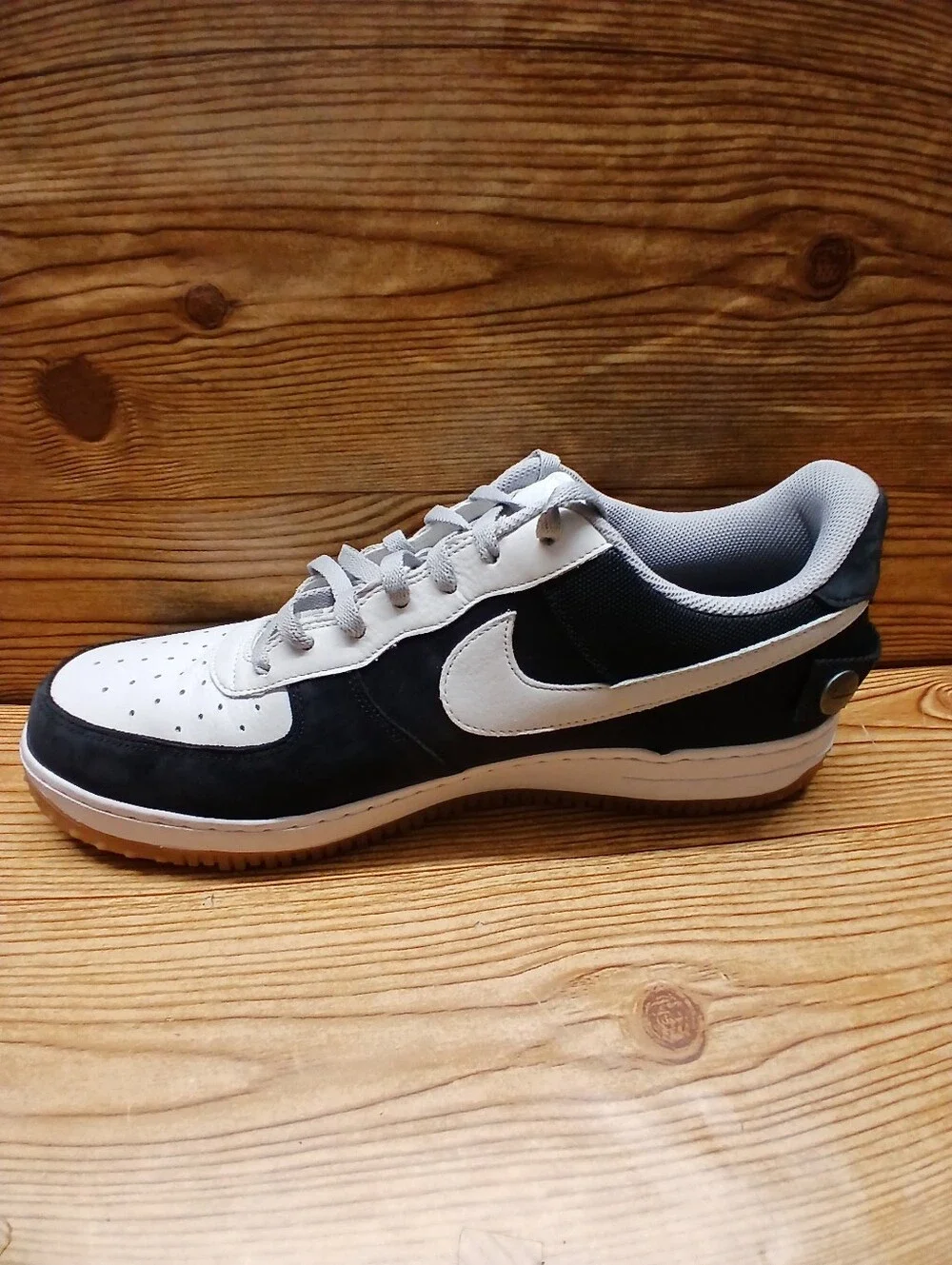 Nike Airforce 1 Men's Black and White Low-Top Sneaker